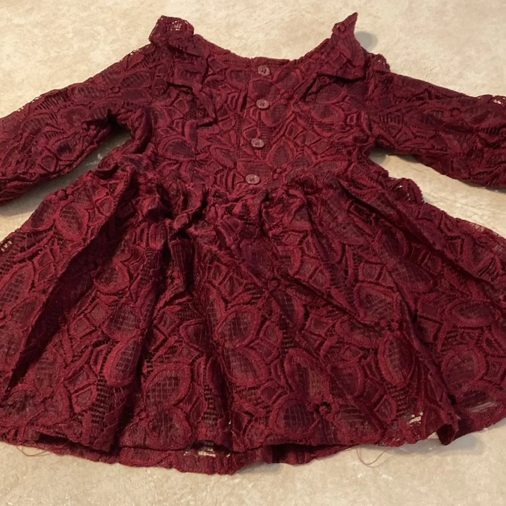 18M burgundy lace dress like new